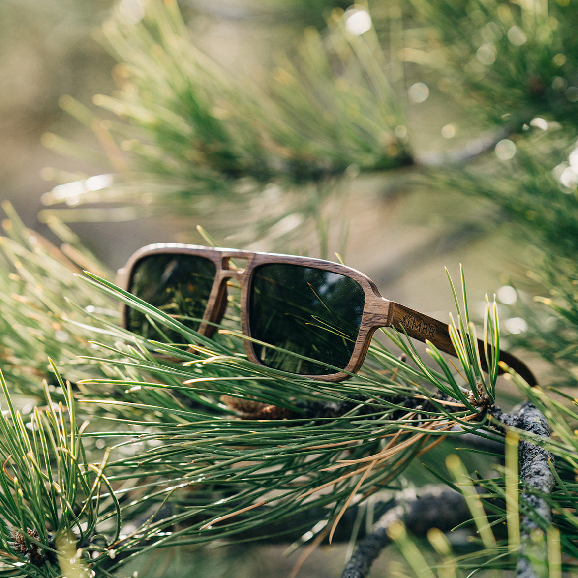 Jerry | Natural w/ Green | Wooden Sunglasses